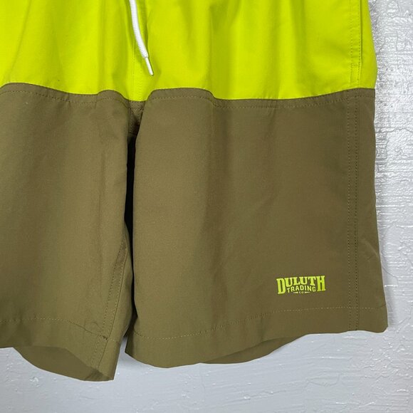 Duluth Trading Men M Green Colorblock Pier Genius Swim Trunks Shorts 9" Inseam - Picture 2 of 7